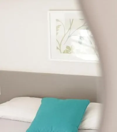 Little Hotel 2*