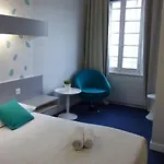 Otel Little 2*